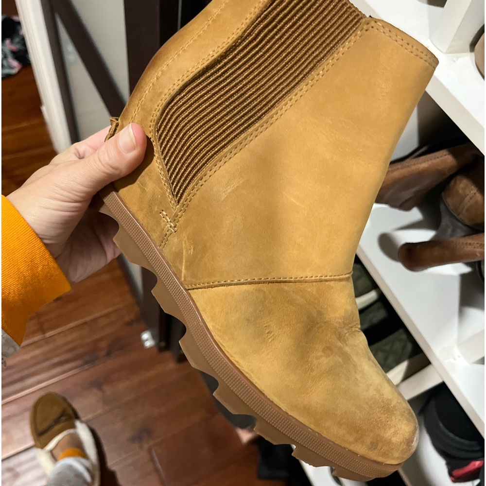 Sorel Chelsea Wedge Bootie size 8 - Picture 4 of 7